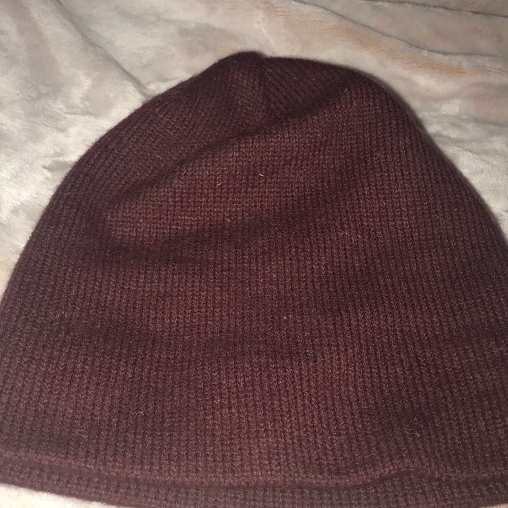 Maroon beanie